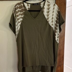 Doe & Rae Olive and Cream Women's Blouse